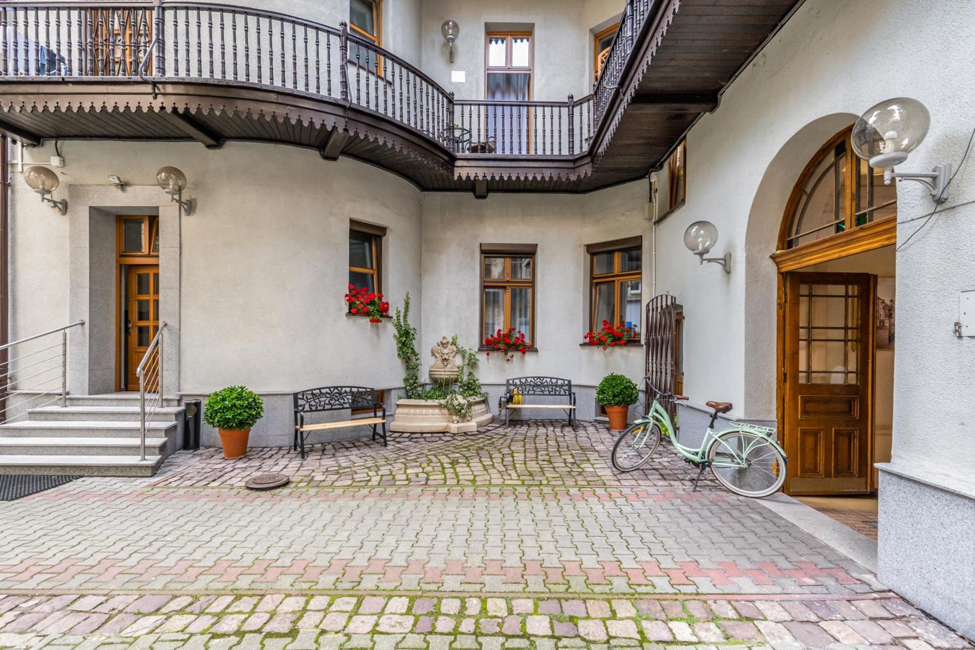 Beautiful Cracow Apartments By Cozyplace Krakau Buitenkant foto
